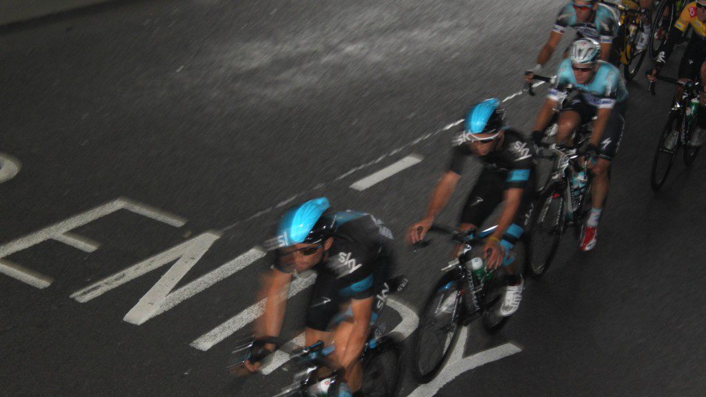 Tour riders stream along the Embankment on day 8 of the Tour of Britain